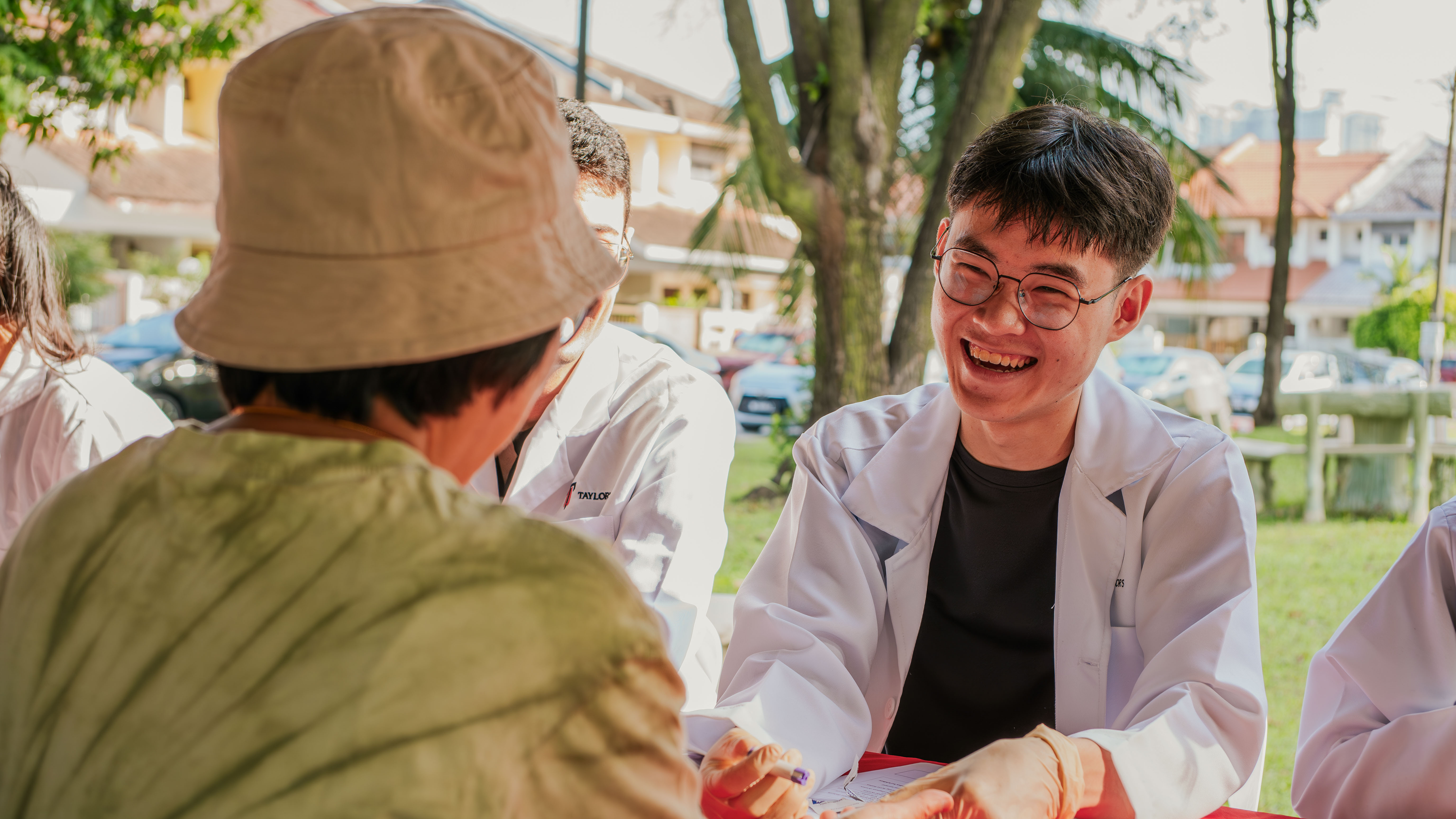 泰来大学生物科学与医学健康课程学习场景