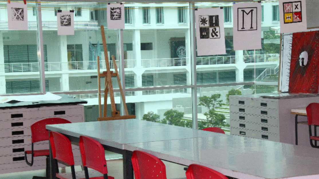 泰来大学设计与创意媒体课程学习场景